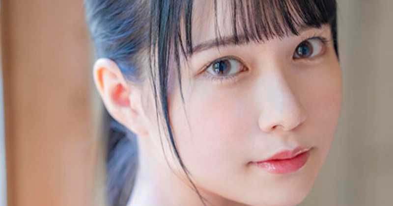 Former Child Model Moeka Marui debuts on AV