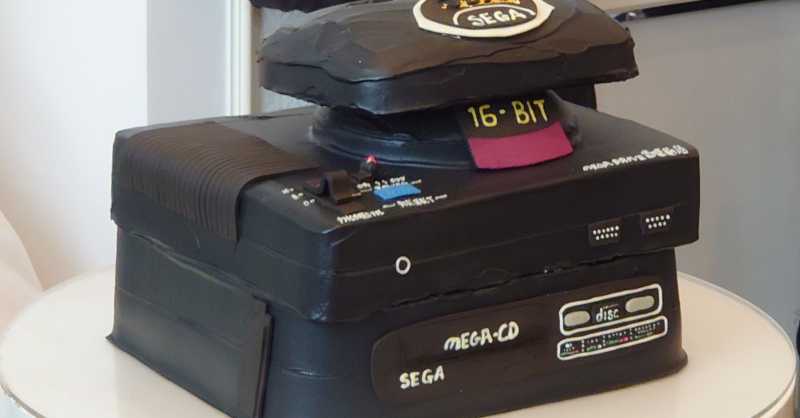 Sega Fan Wedding has Mega Drive Themed Cake