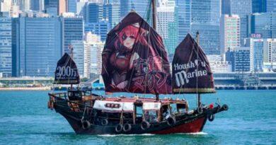 VTuber Marine receives Ship in Hong Kong