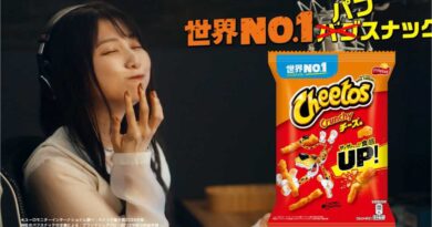 Sora Amamiya enjoying Cheetos is pure cute